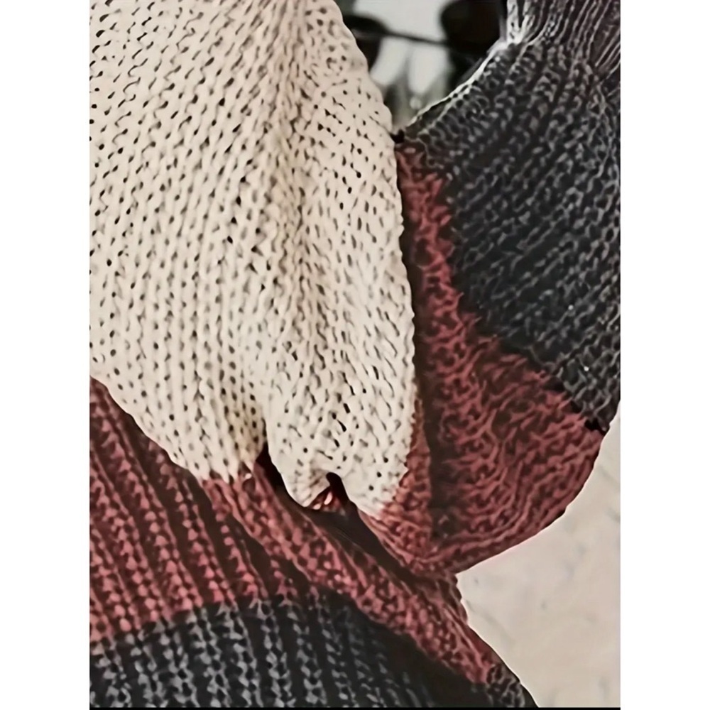 LAST 1! Gorgeous Off Shoulder Oversized Color Block Knit Sweater! - Picture 8 of 8
